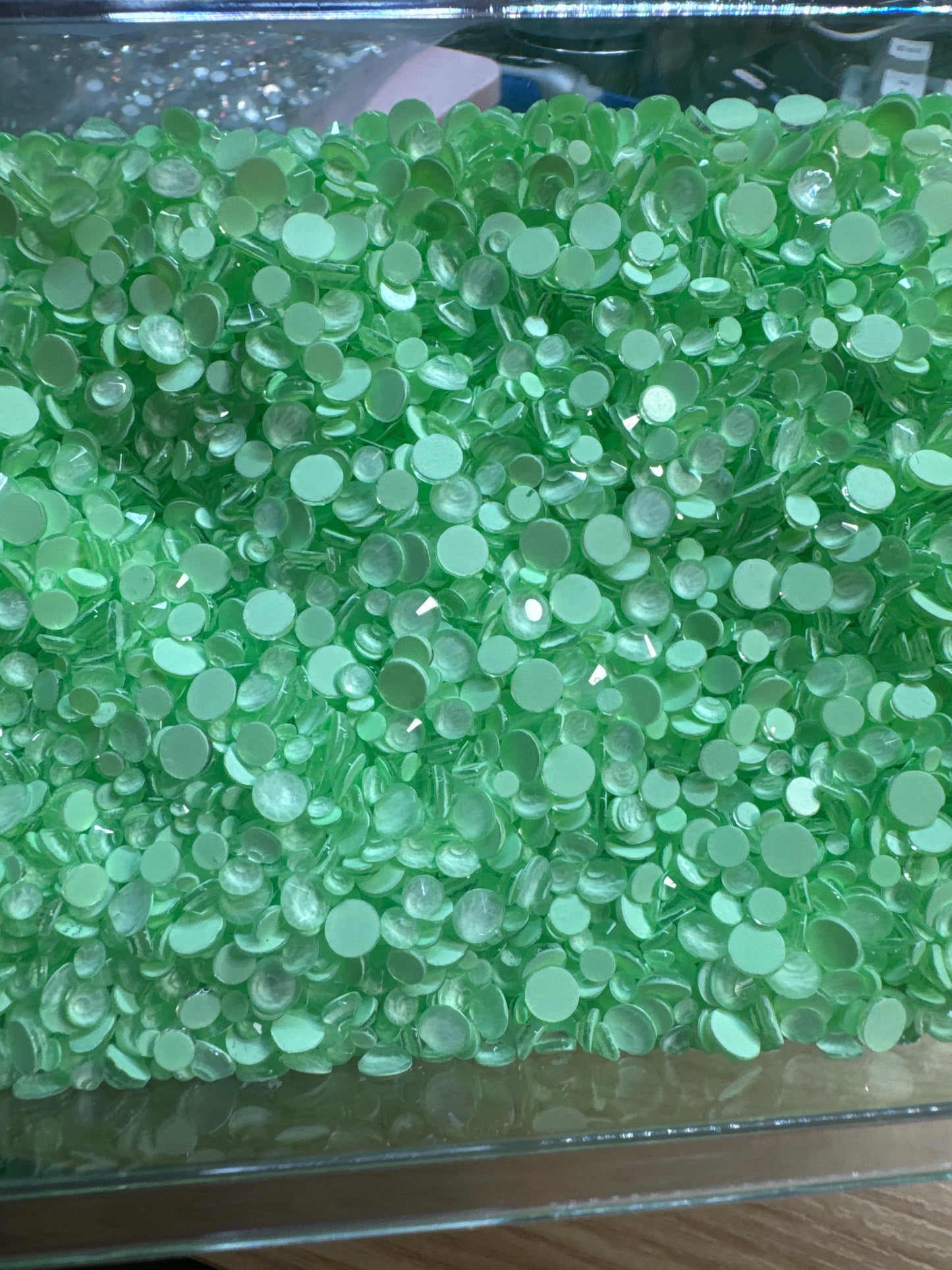 Neons - Live Bling Scoops