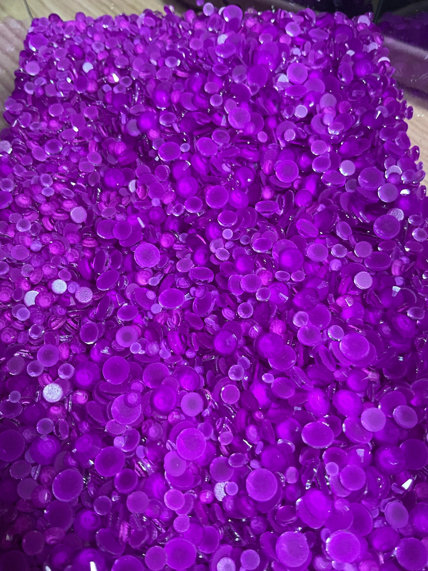 Neons - Live Bling Scoops
