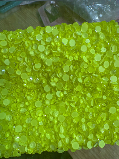 Neons - Live Bling Scoops