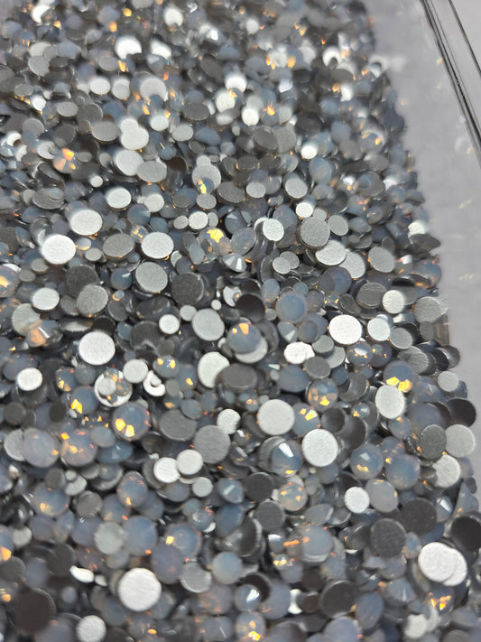 Live Bling Scoops - White Opal Scatter Mix ss3-ss20